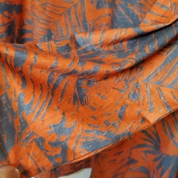 Orange & blue vneck tunic top tropical print Size 3X content 95 poly, 5 spandex - Picture 3 of 9
